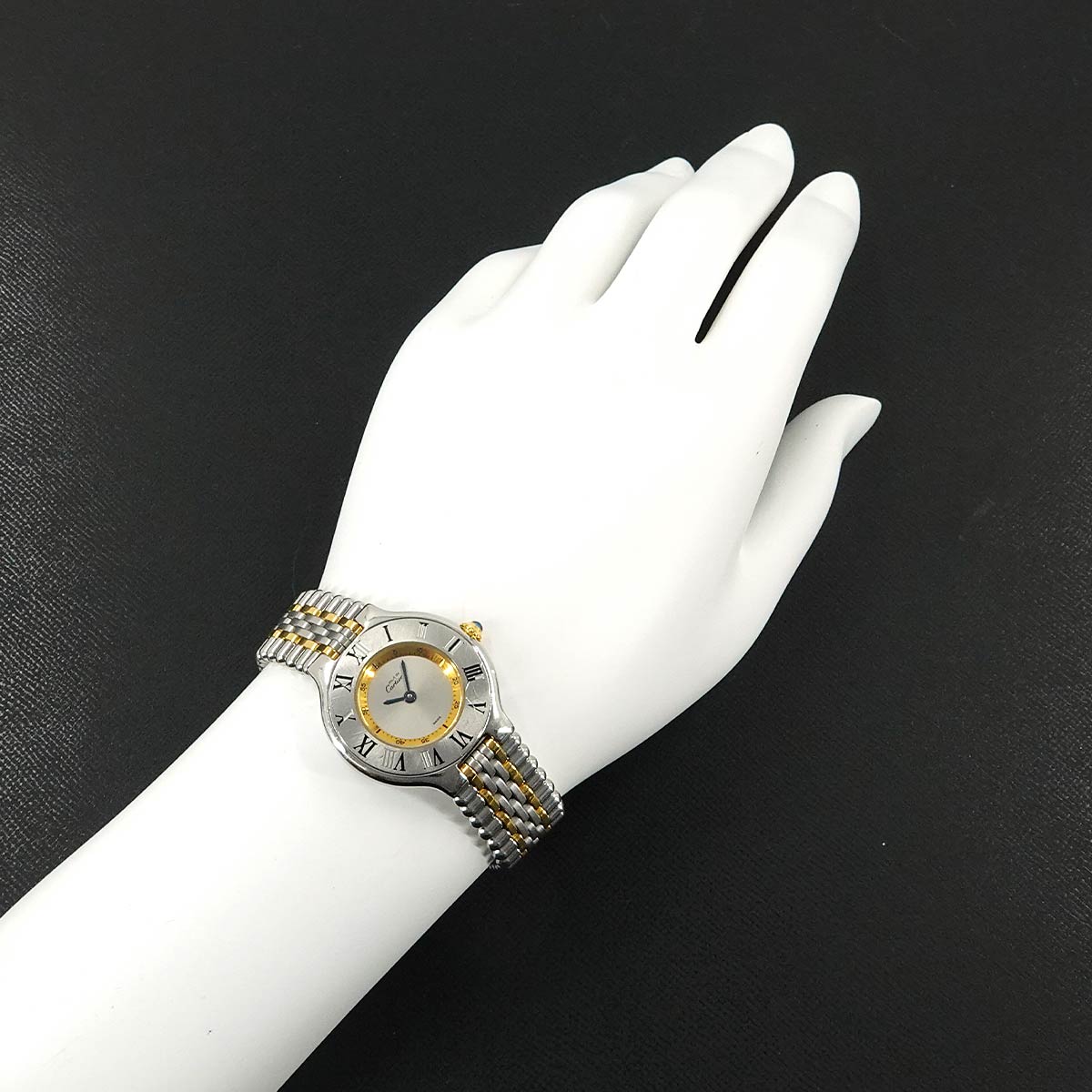 Must 21 Van Thian W10075F4 Quartz Silver Dial Ladies Watch