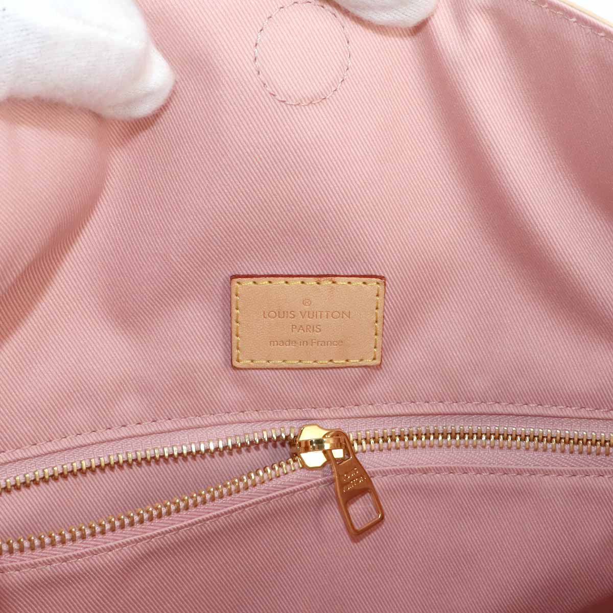 Damier Azur Graceful PM Shoulder Bag White N42249