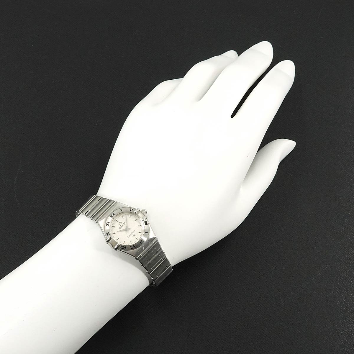 Constellation 1572 30 Silver Dial Ladies Watch