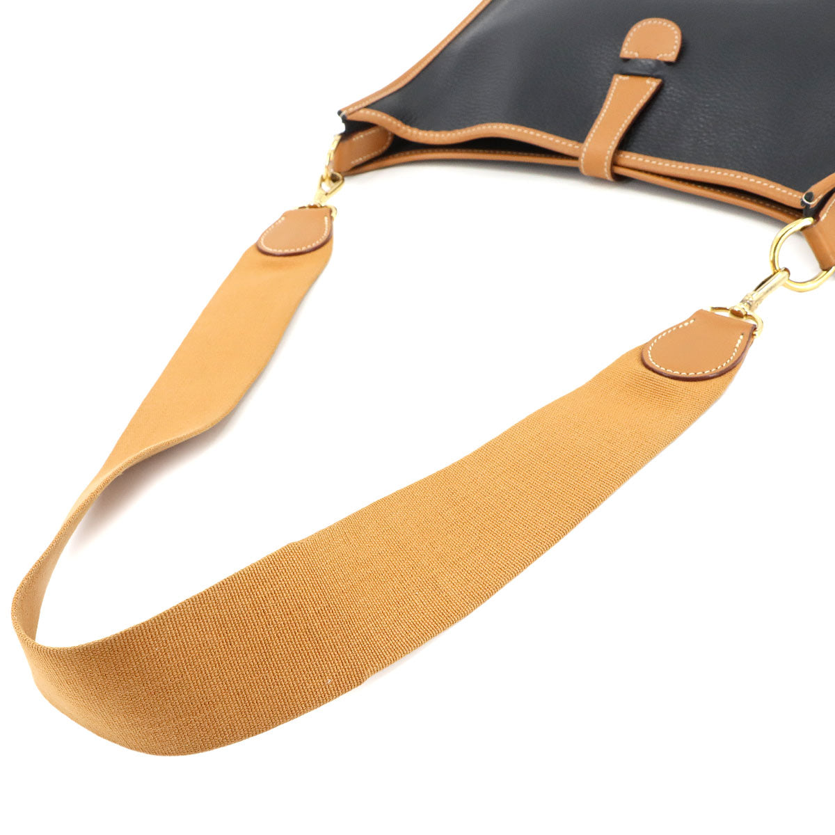 Evelyne GM Shoulder Bag Ardennes Chamonix Black Natural