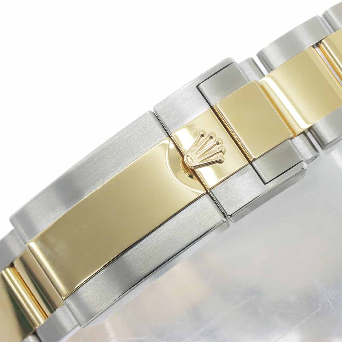 Daytona 126503G Serial Random 8P Diamond 750 Yellow Gold