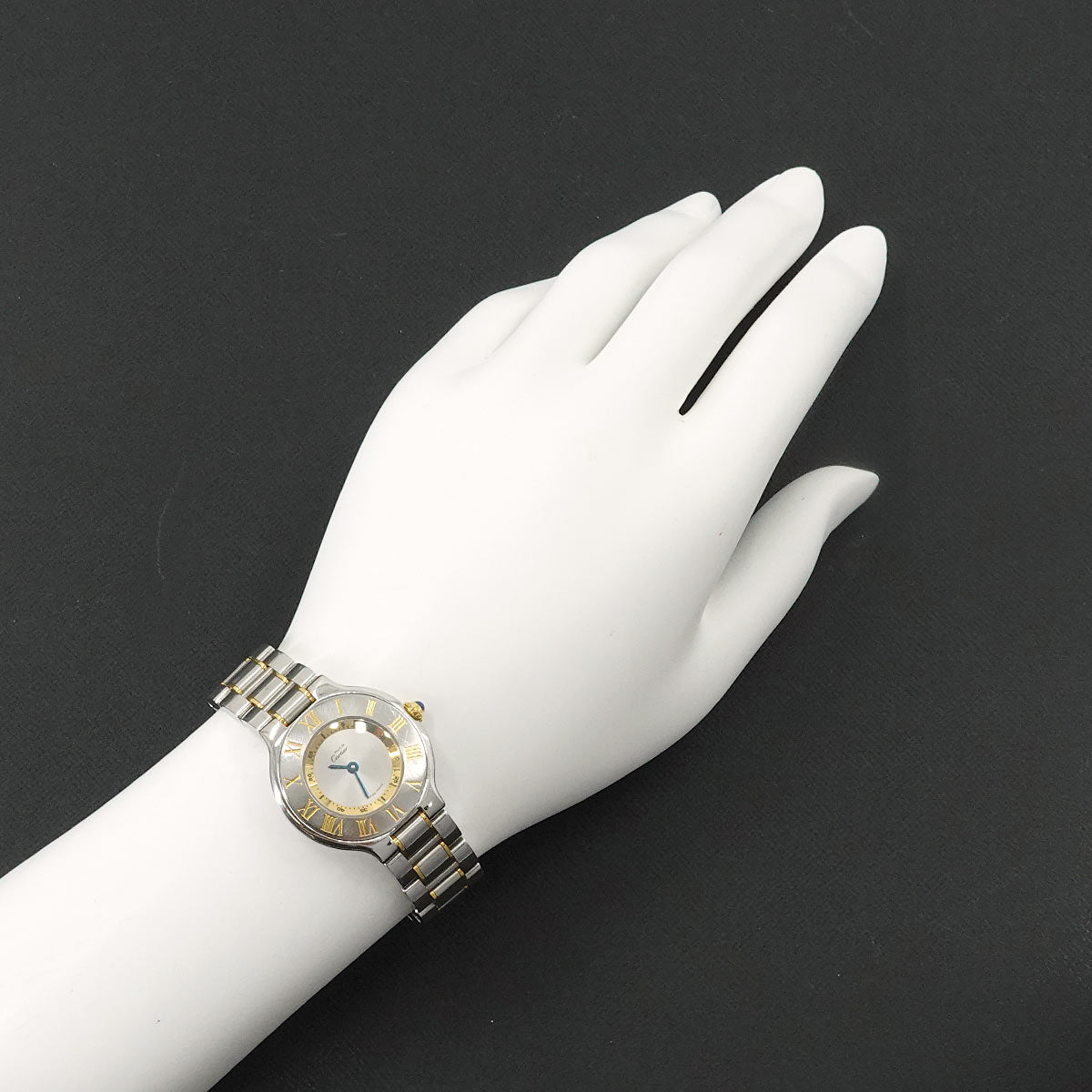Must 21 Van Thian W10073R6 Quartz Silver Dial Ladies Watch