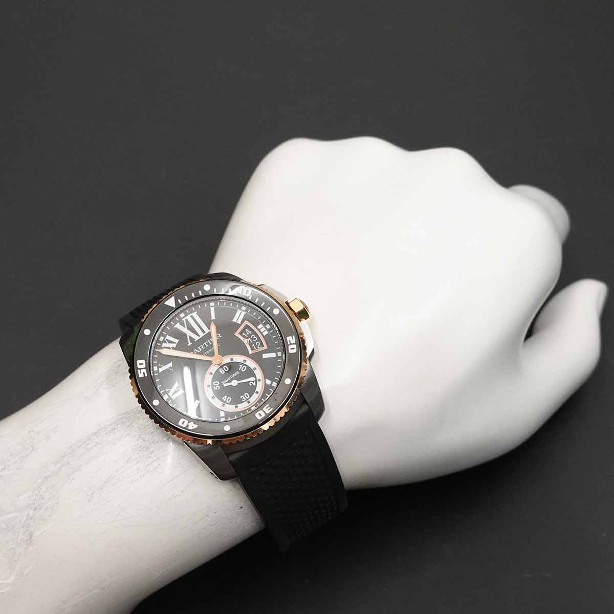 Caliber de cartier diver W7100055 Black Dial 750 PG Mens