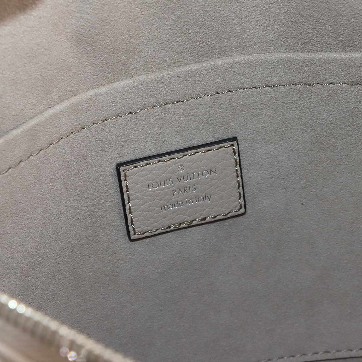 Mahina Baia MM Shoulder Bag Galet M22823 Purse