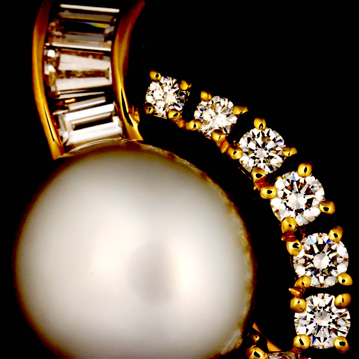 South Sea pearl Diamond 1.16ct/1.15ct Earrings 18K YG 750