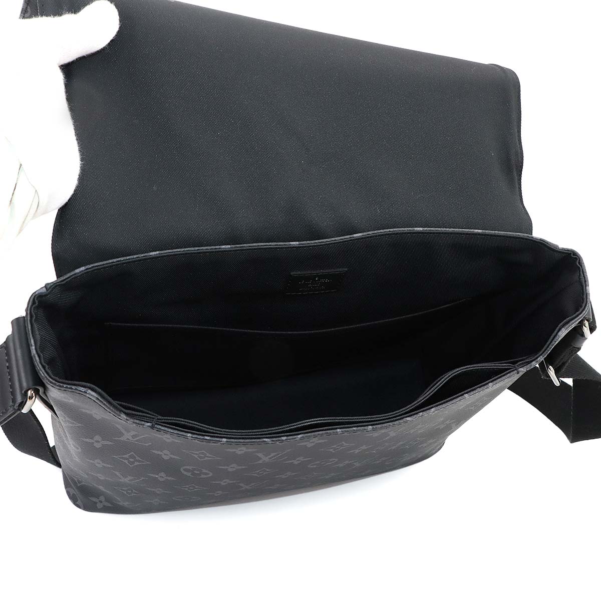 Monogram Eclipse District MM NM Shoulder Bag M44001