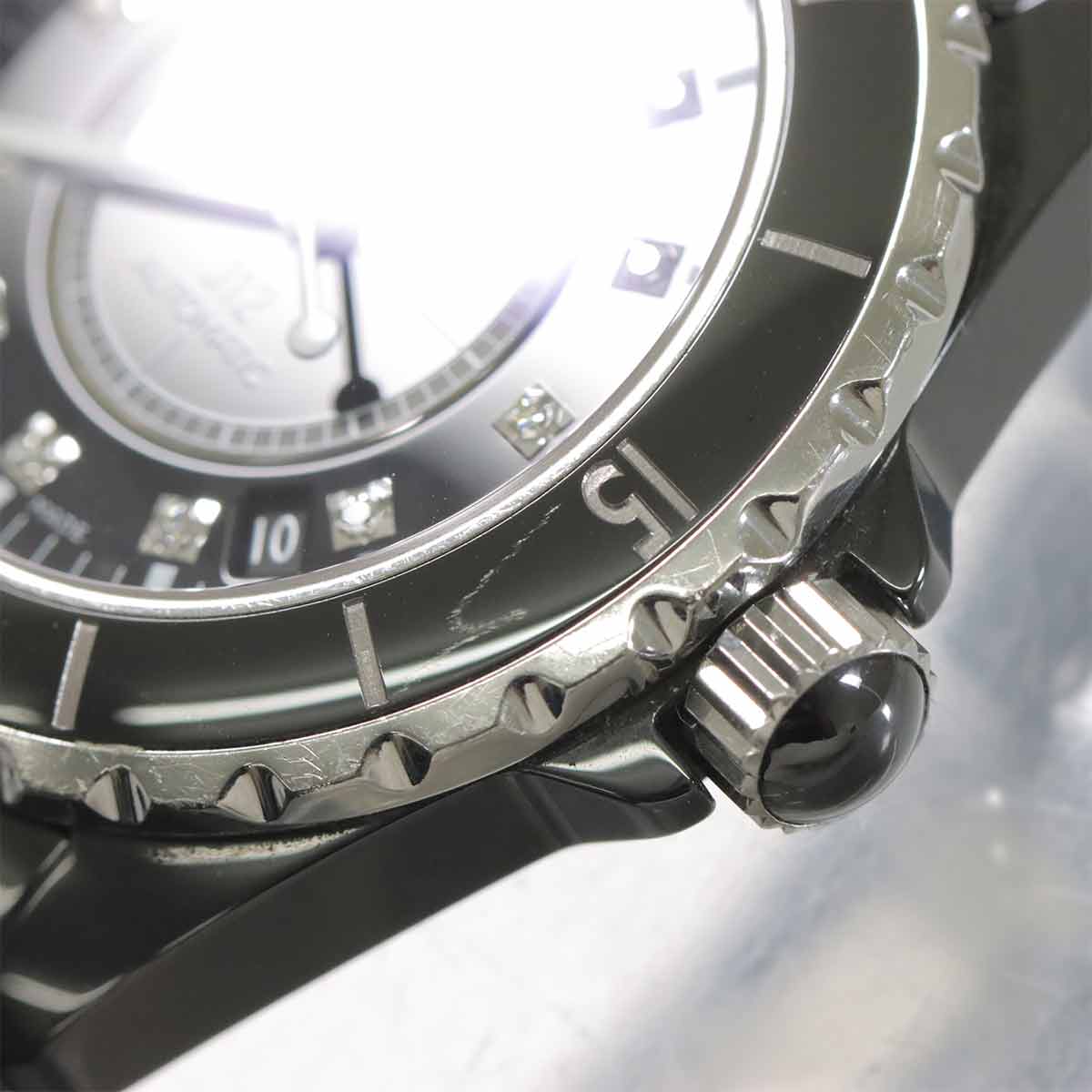 J12 H1626 38mm 12P Diamond Automatic Black Dial Mens Watch