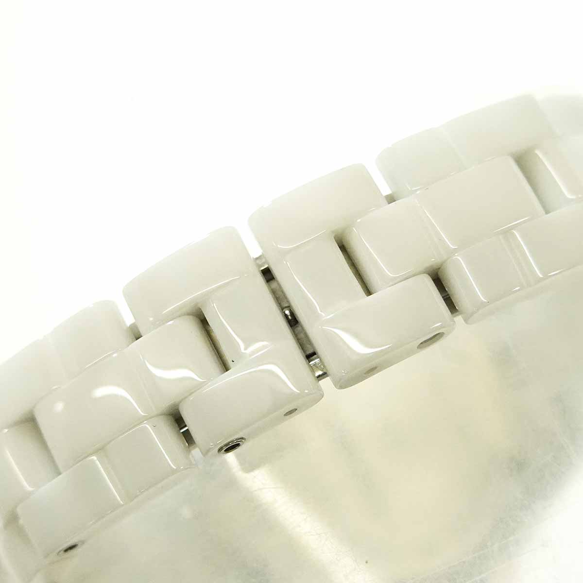 J12 H2570 29mm 8P Diamond Quartz White Shell Dial Ladies Watch