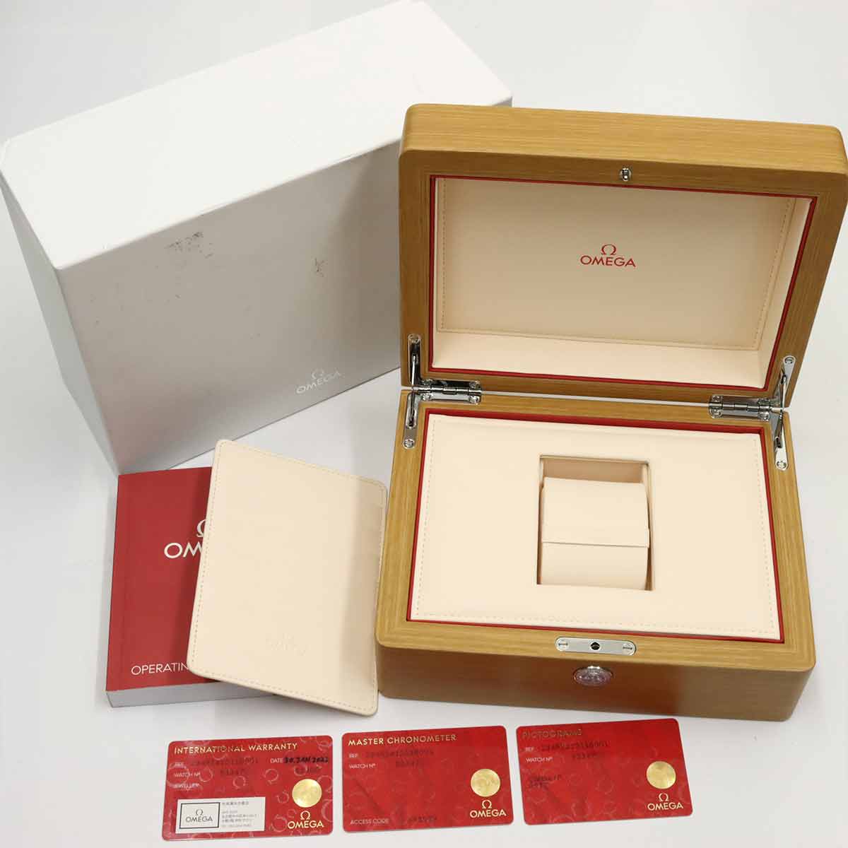 Seamaster 300 Master Chronometer 234 92 41 21 10 001 375BG