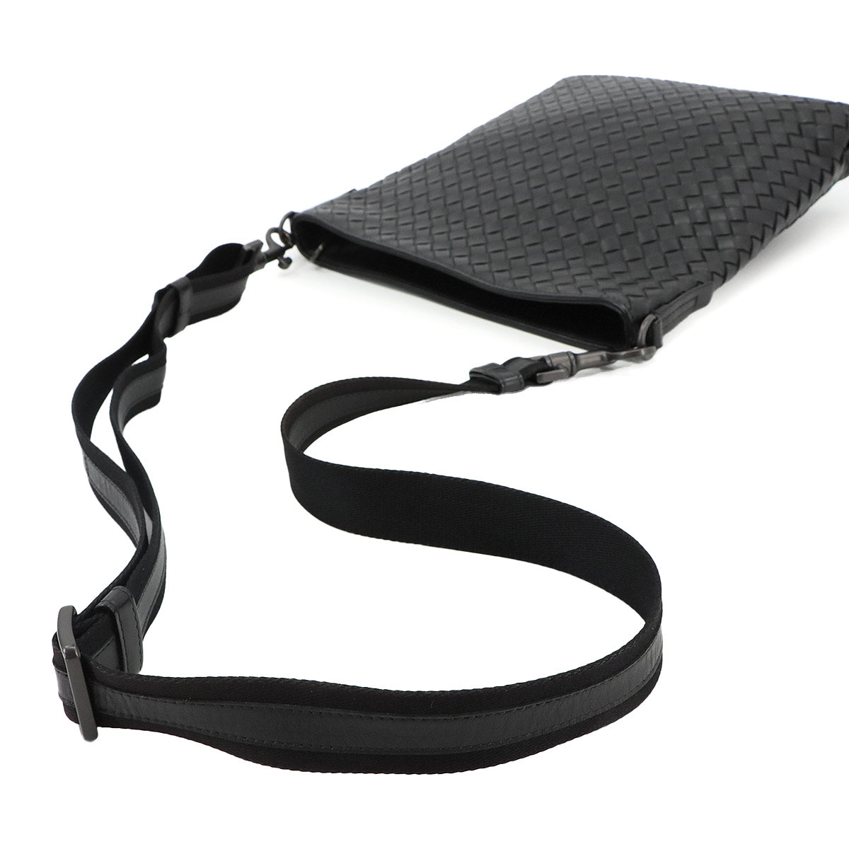 Intrecciato Shoulder Bag Leather Black 276357