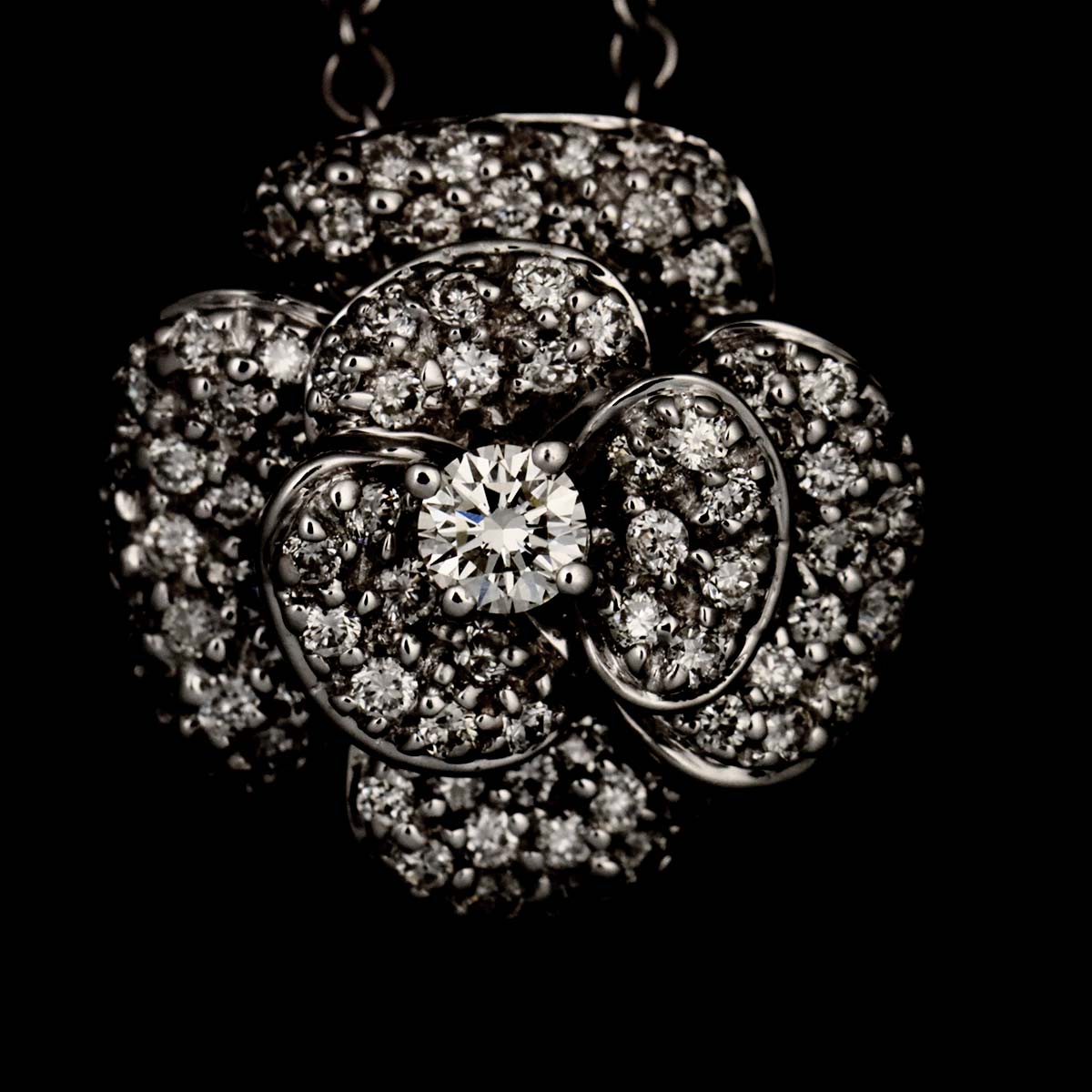 Flower motif Diamond 0.63ct Necklace 18K White Gold 750