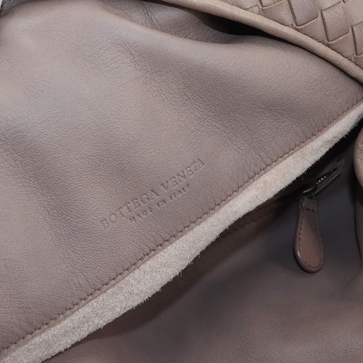 Intrecciato Shoulder Bag Leather Brown