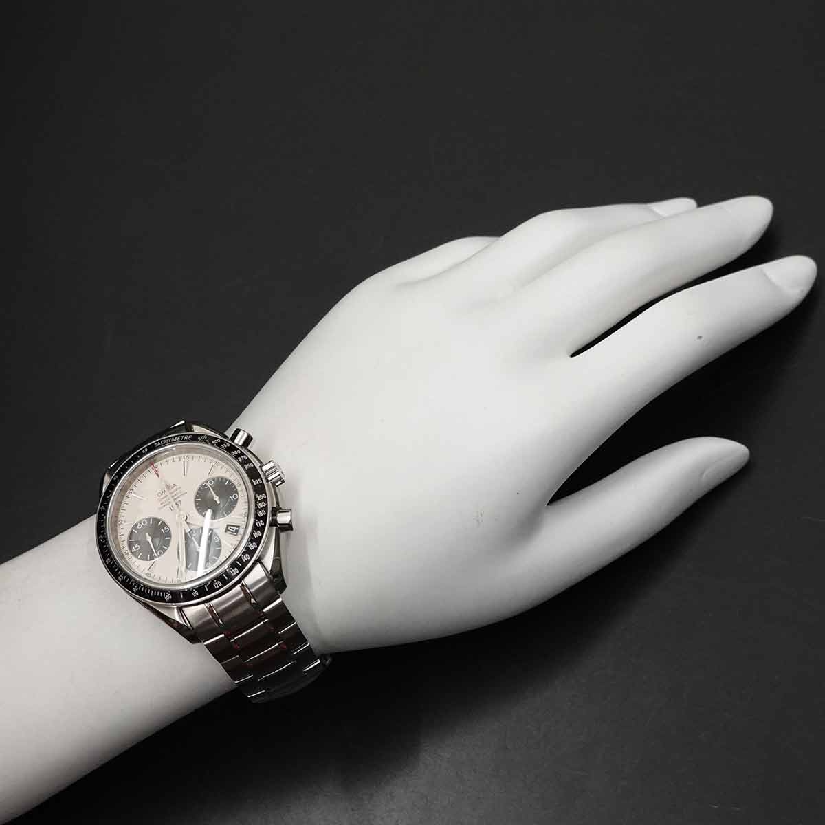 Speedmaster 323 30 40 40 02 001 Panda Date Automatic Watch