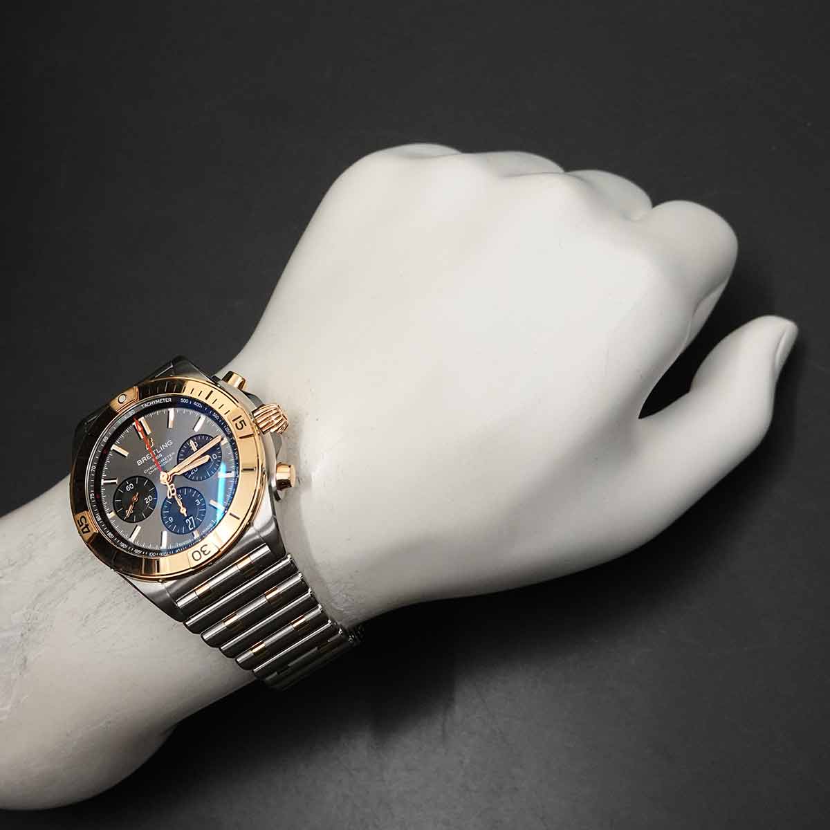 Chronomat B01 42 UB0134 Pink Gold Automatic Chronograph