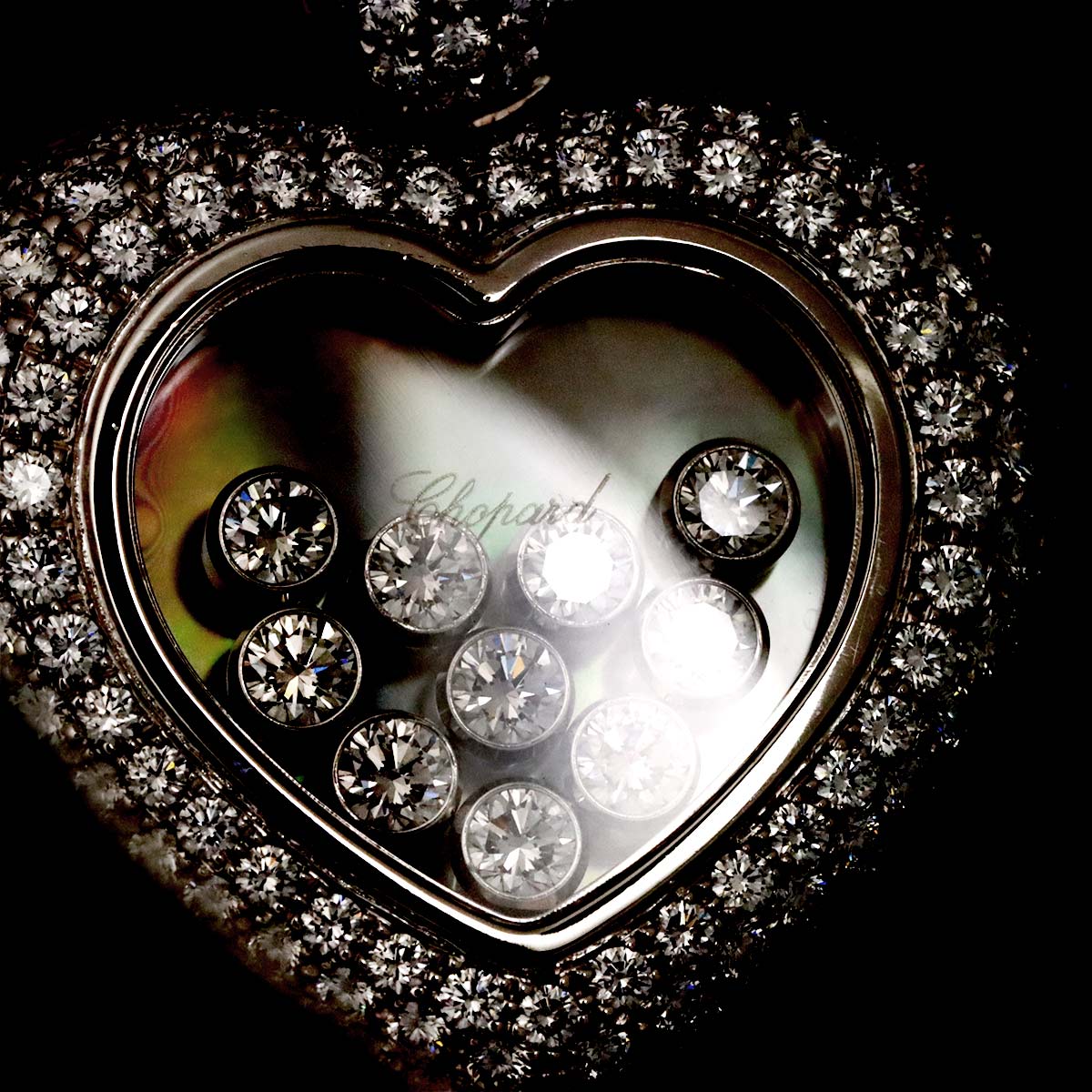 Happy Diamond Mother of Pearl Heart Necklace 18K WG 750