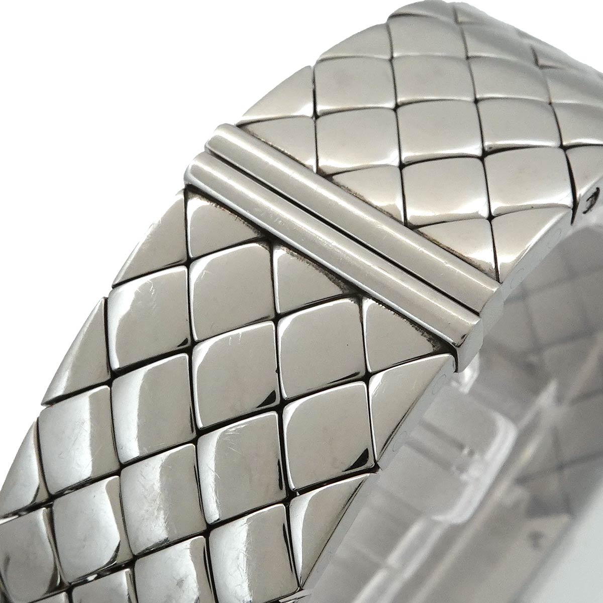 Matelasse H0009 Quartz Black Dial Ladies Wrist Watch