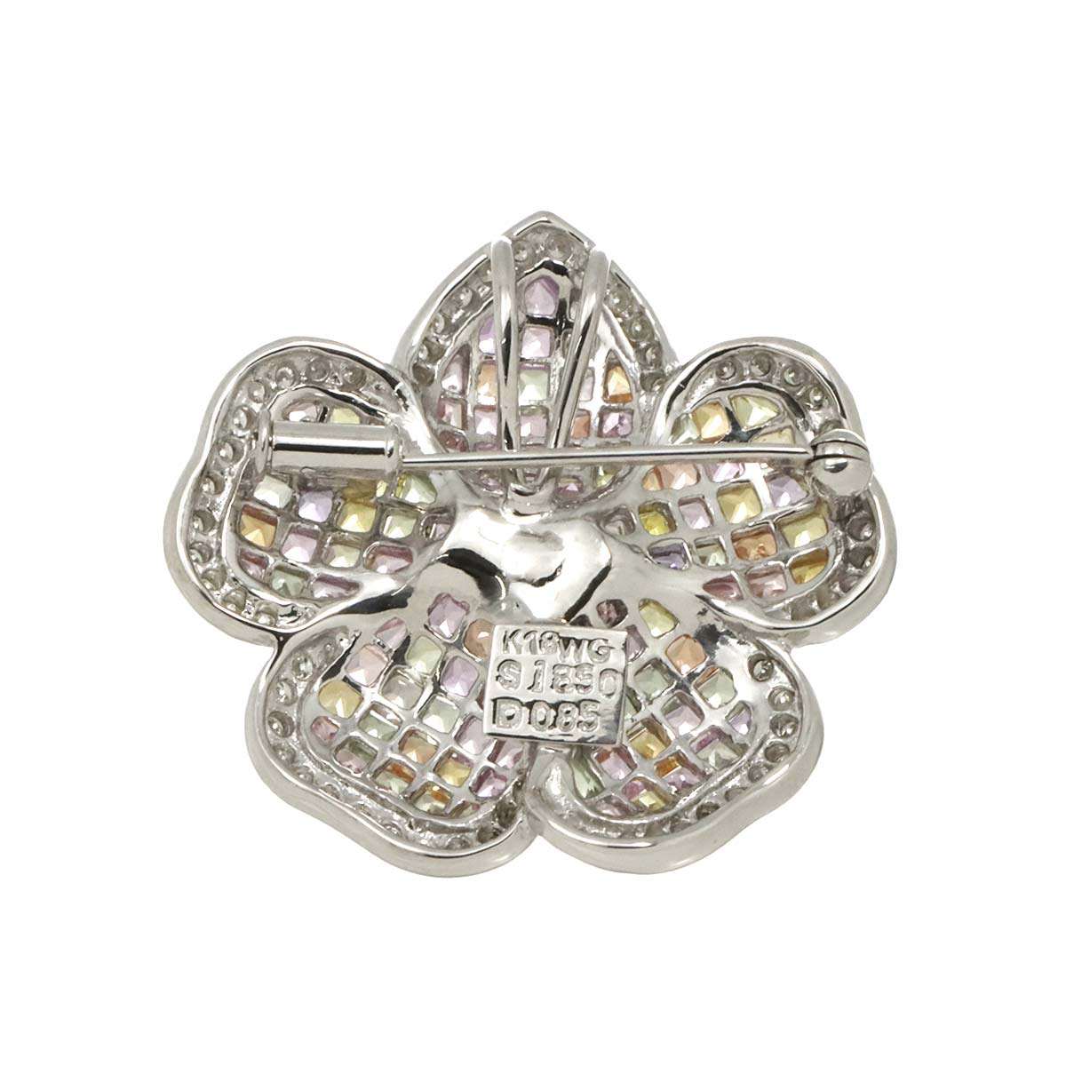 Sapphire 18.50ct Diamond 0.85ct Brooch Diamond 18K WG White Gold 750