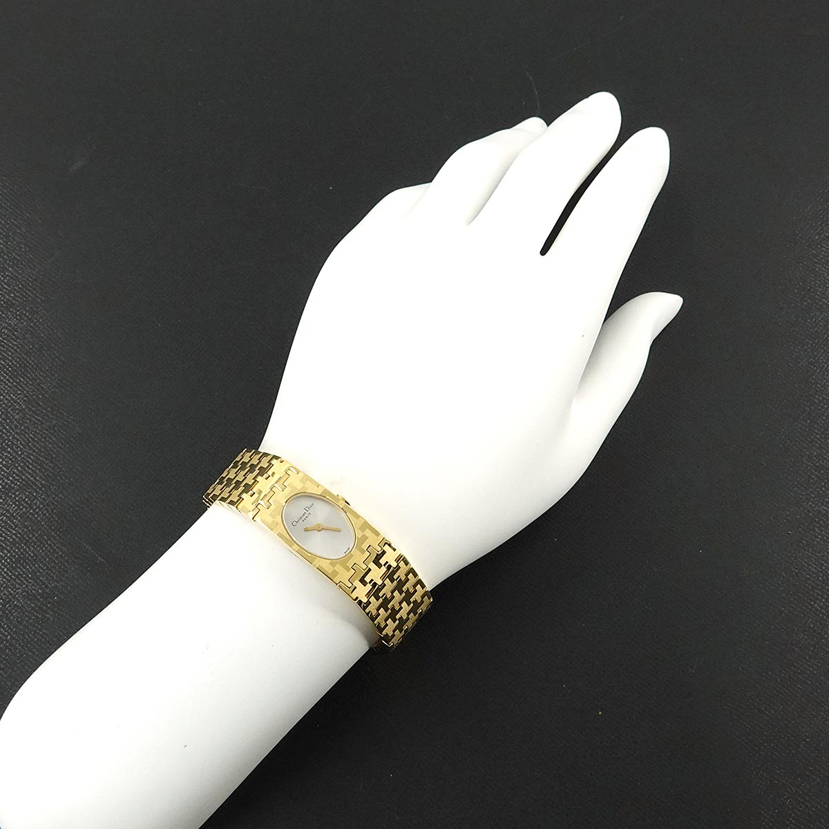 Miss Dior D70 150 Quartz Silver Dial Ladies Watch