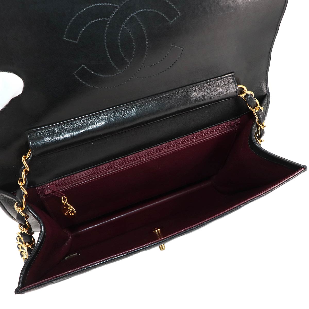 Matelasse Chain Shoulder Bag Leather Black Vintage