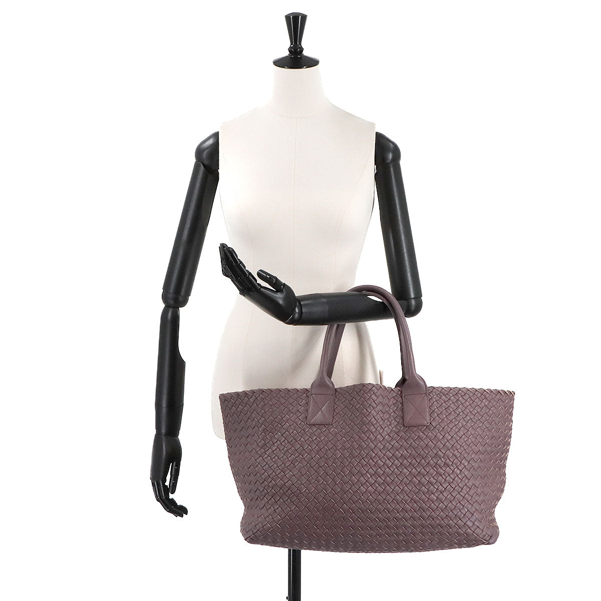 Intrecciato Cabat MM Tote Bag Leather Purple 115664