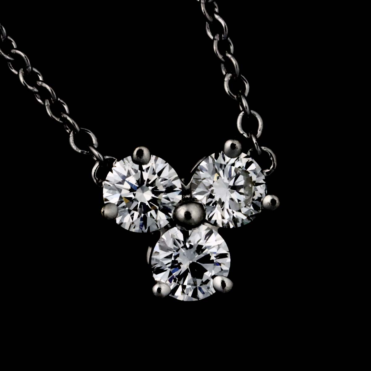 Aria Diamond 3P Necklace Platinum