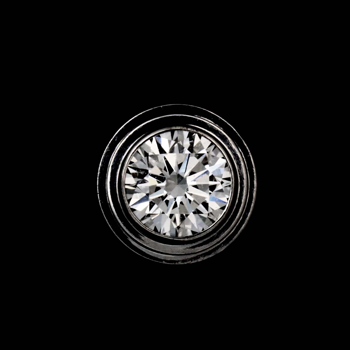 Damour MM Diamond Earrings Pierced 18K WG 750