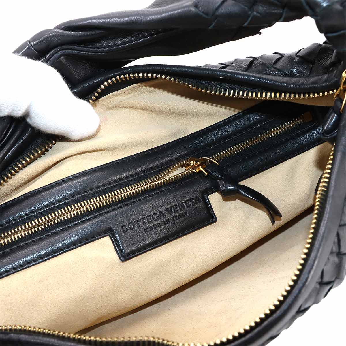 Intrecciato Shoulder Bag Leather Black 115653