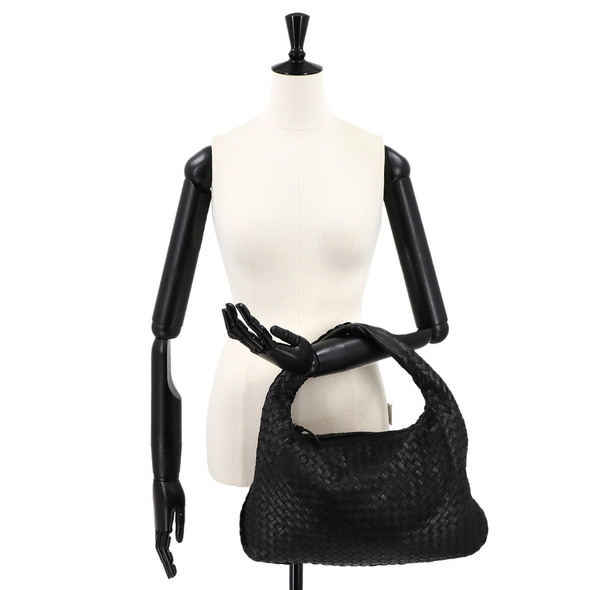 Intrecciato Shoulder Bag Leather Black 115653