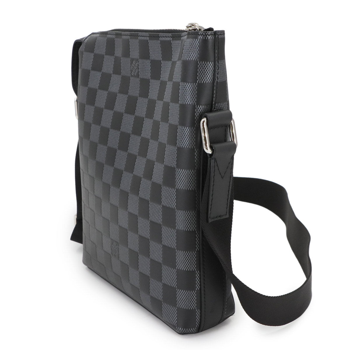 Damier Infini Discovery Messenger Shoulder Bag N40122