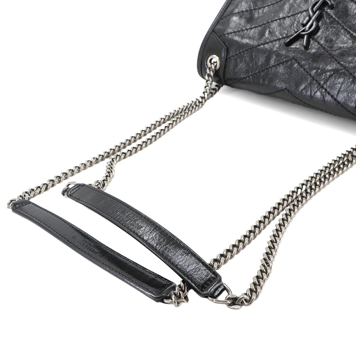 Niki Baby Chain Shoulder Bag Leather Noir 633160