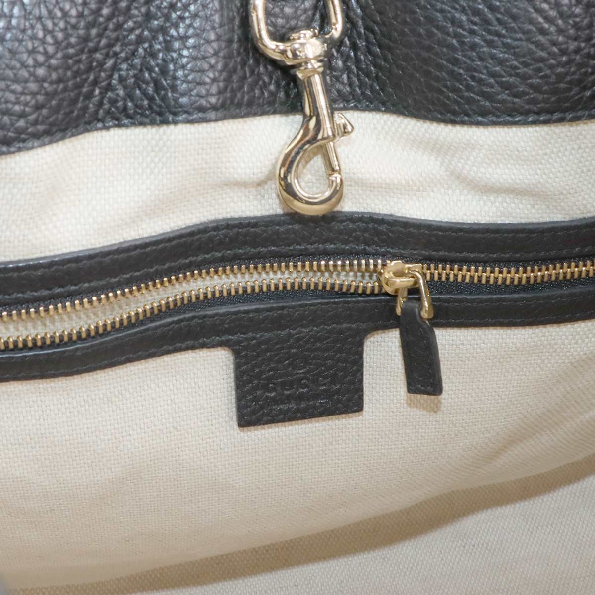 Interlocking G Soho Chain Tote Bag Leather Black 536196 Purse