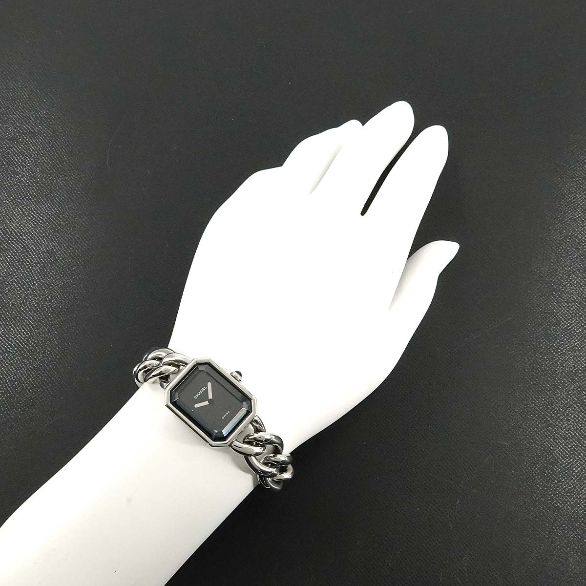 Premiere L Size H0452 Quartz Black Dial Ladies Watch