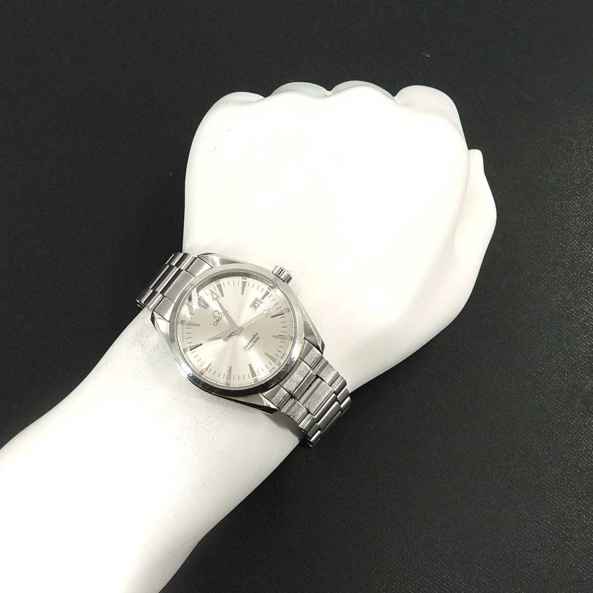 Seamaster Aqua Terra 2517.30 Date Quartz Silver Dial Mens Watch