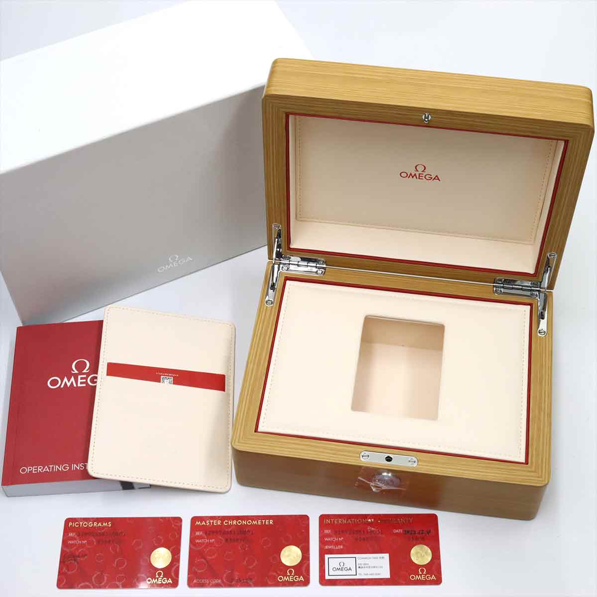 Speedmaster Chronoscope 329 92 43 51 10 001 Hand Winding Mens