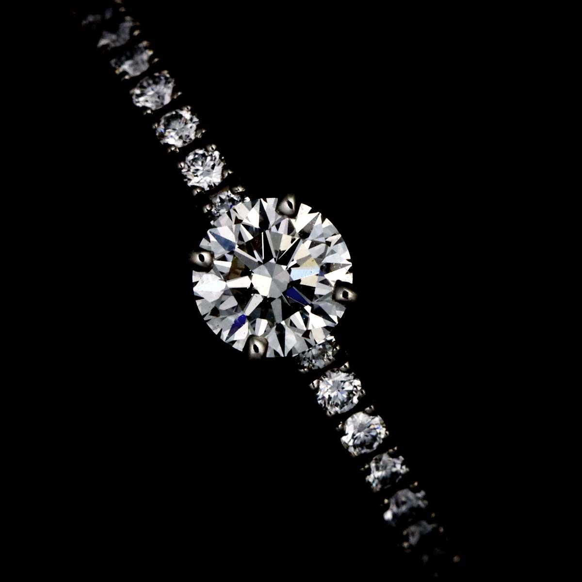 Half Diamond 0.24ct F/VVS1/EX Ring Pt size48 4.5(US)