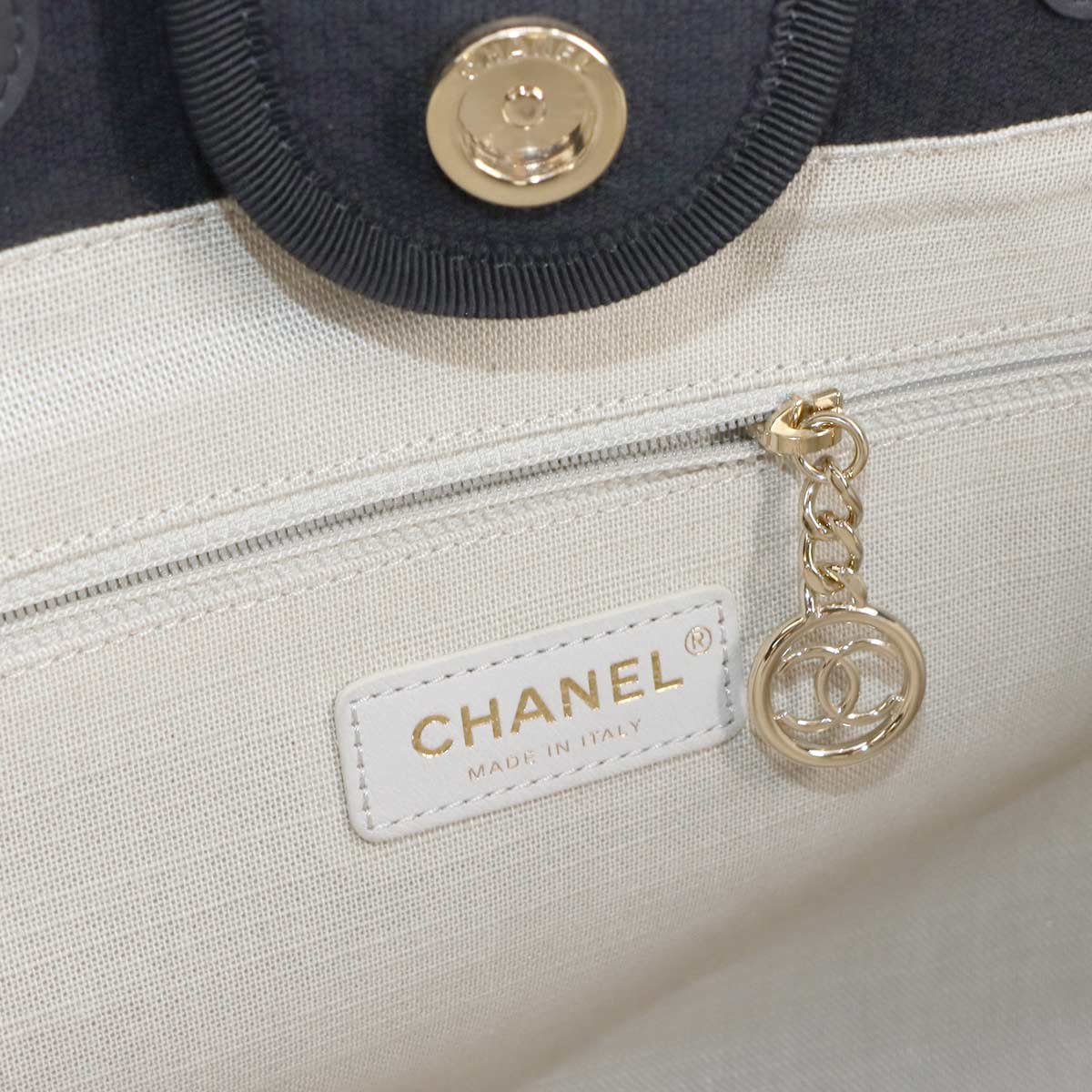 Deauville Small Shopping Tote Chain Shoulder Bag Navy AS3257