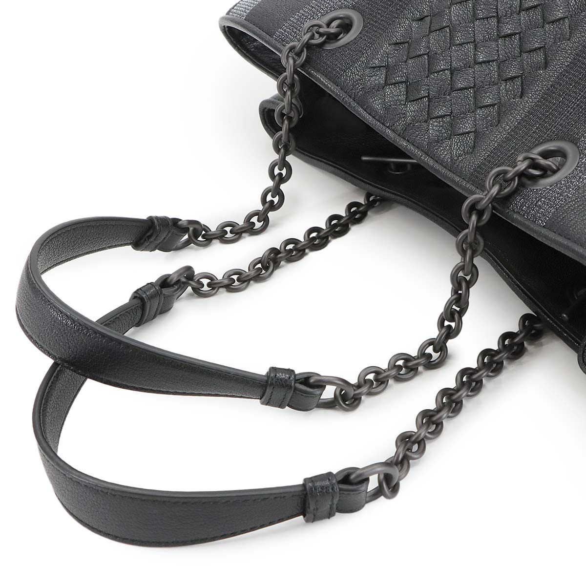 Intrecciato Chain Tote Bag Leather Black