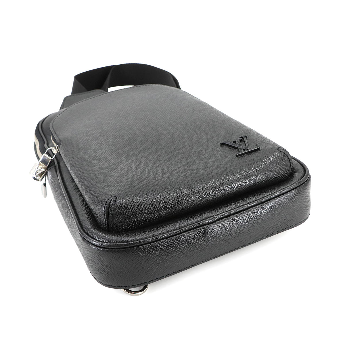 Taiga Avenue Sling Bag Crossbody Bag Black M30863 Purse