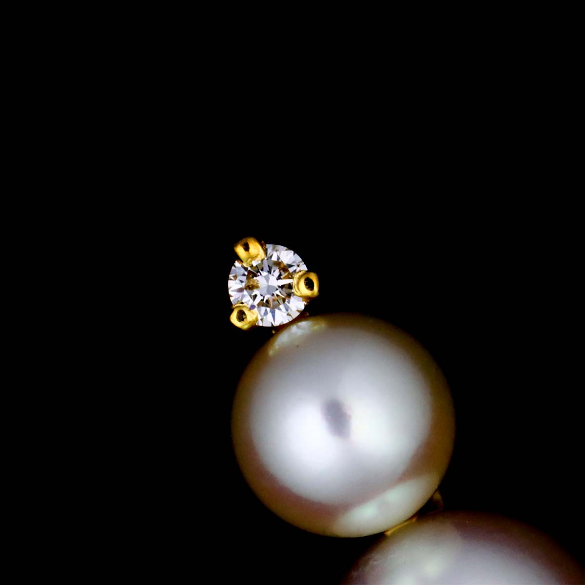 Akoya Pearl 7.5mm Diamond Earrings Pierced 18K YG 750