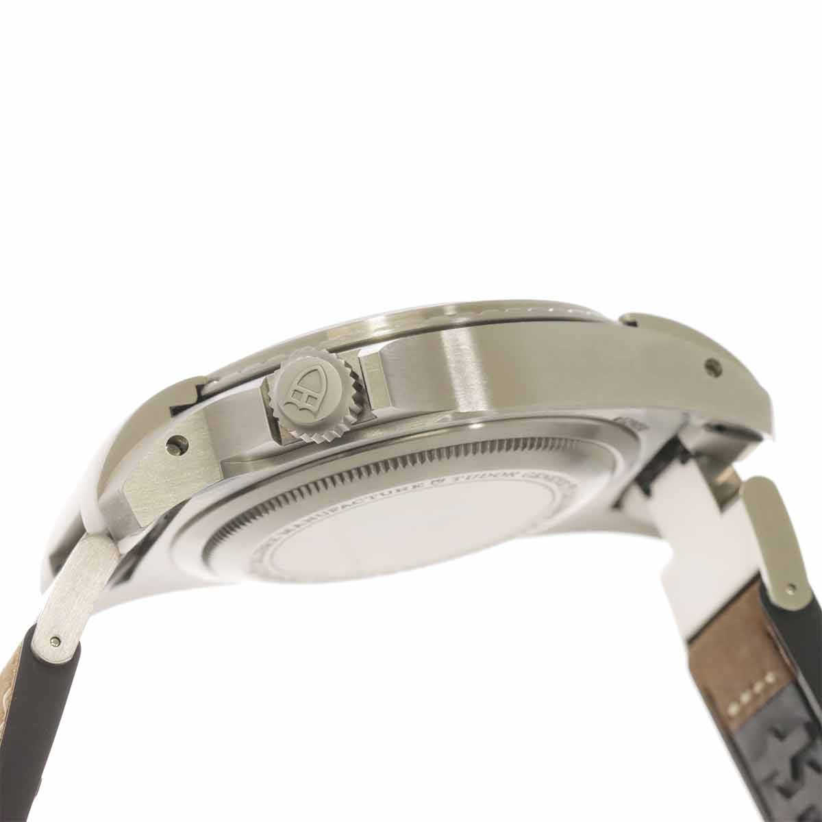 Black Bay P01 70150 Automatic Date Black Dial Mens Watch