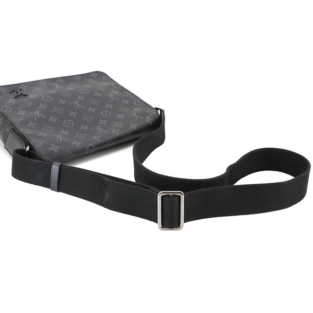 Monogram Eclipse District PM NM Shoulder Bag M44000