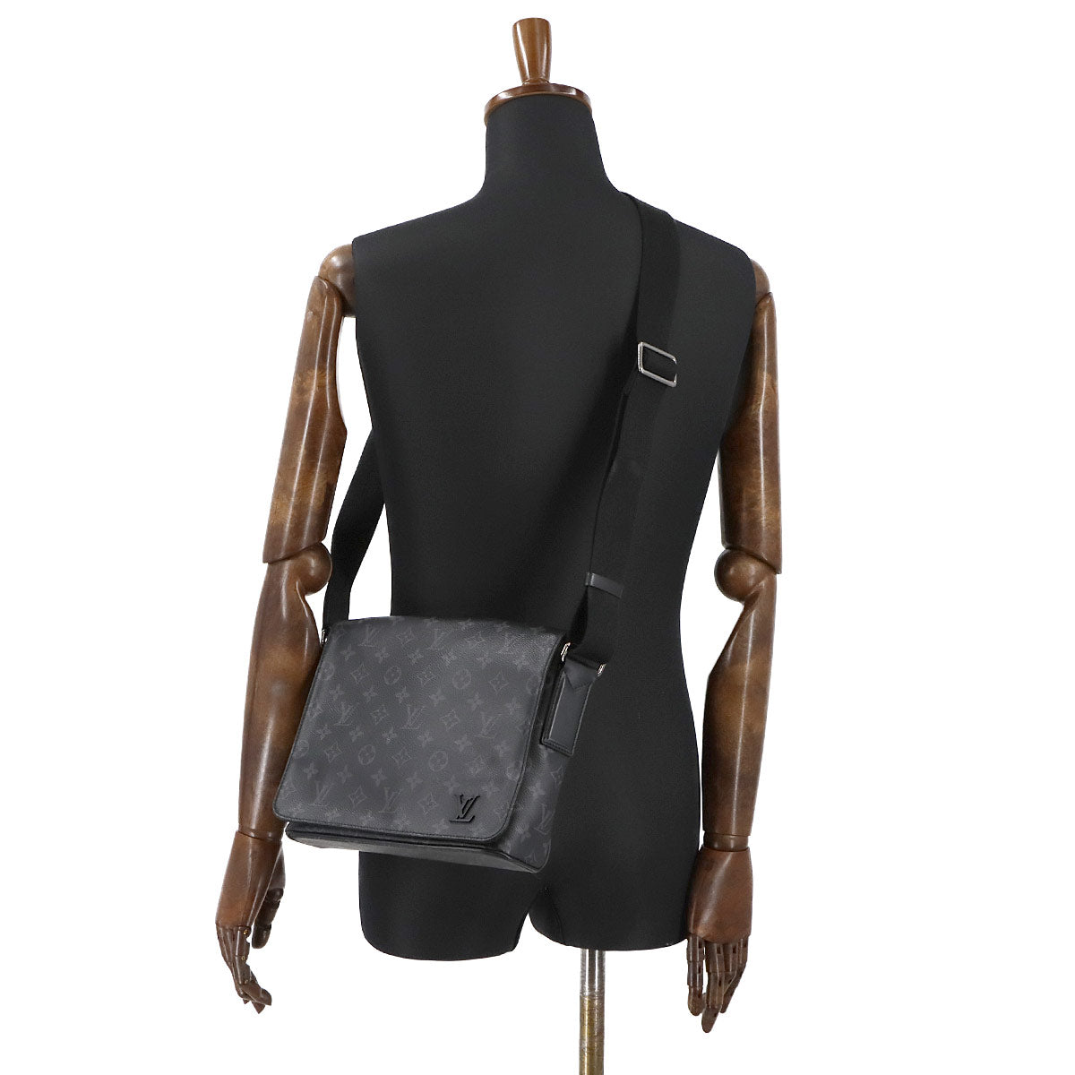 Monogram Eclipse District PM NM Shoulder Bag M44000