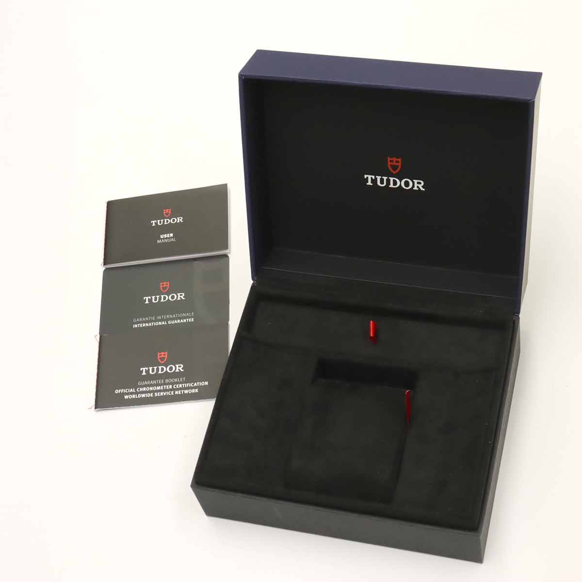 Pelagos FXD Alinghi Red Bull 25707KN Automatic Blue Dial Mens