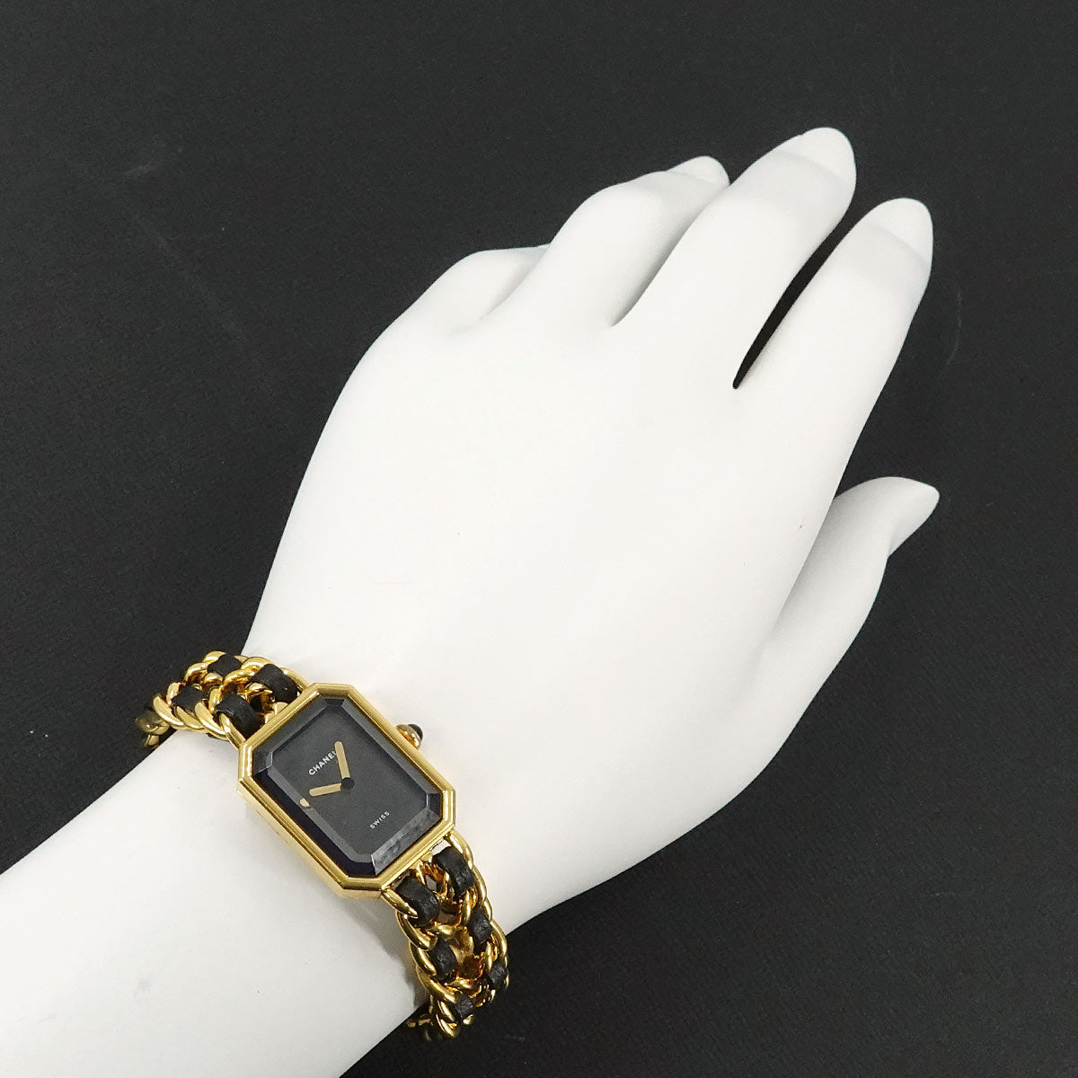 Premiere Size L H0001 Vintage Quartz Black Dial Ladies Watch