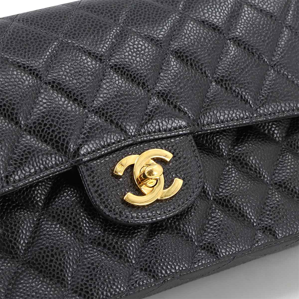 Matelasse 23 Chain Shoulder Bag Leather Black A01113