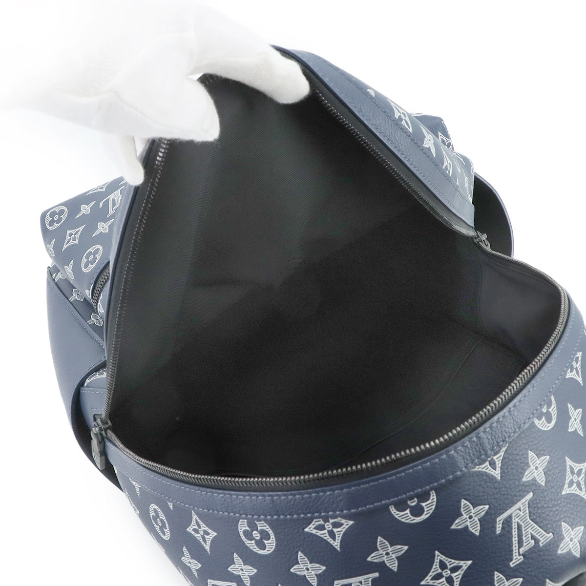 Monogram Shadow Discovery Backpack PM Navy Blue M24760