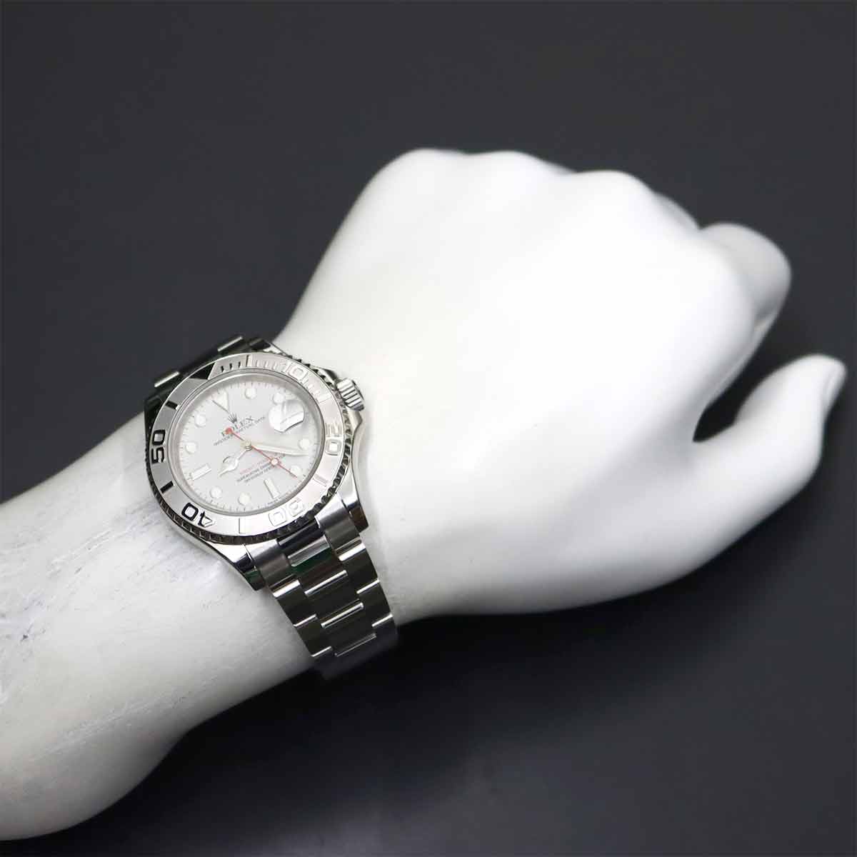 Yacht Master Rolesium 16622 Serial M Date PT Silver Dial Mens