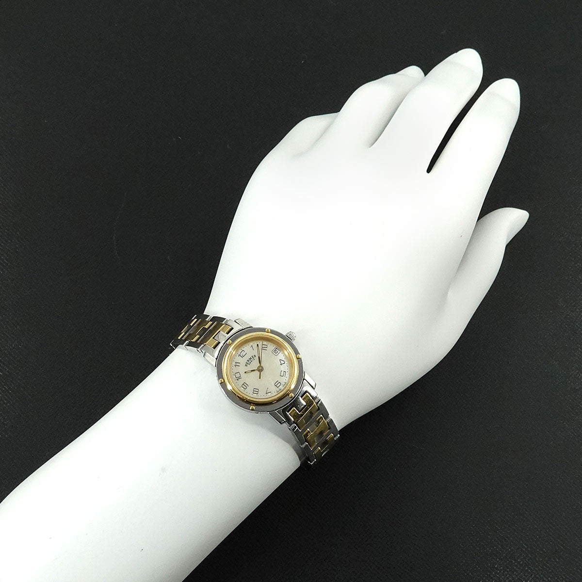 Clipper CL4 220 Quartz Date White Shell Dial Ladies Watch