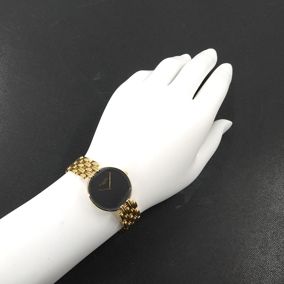 Bagbeera D46 154 4 GP Vitage Quartz Ladies Watch