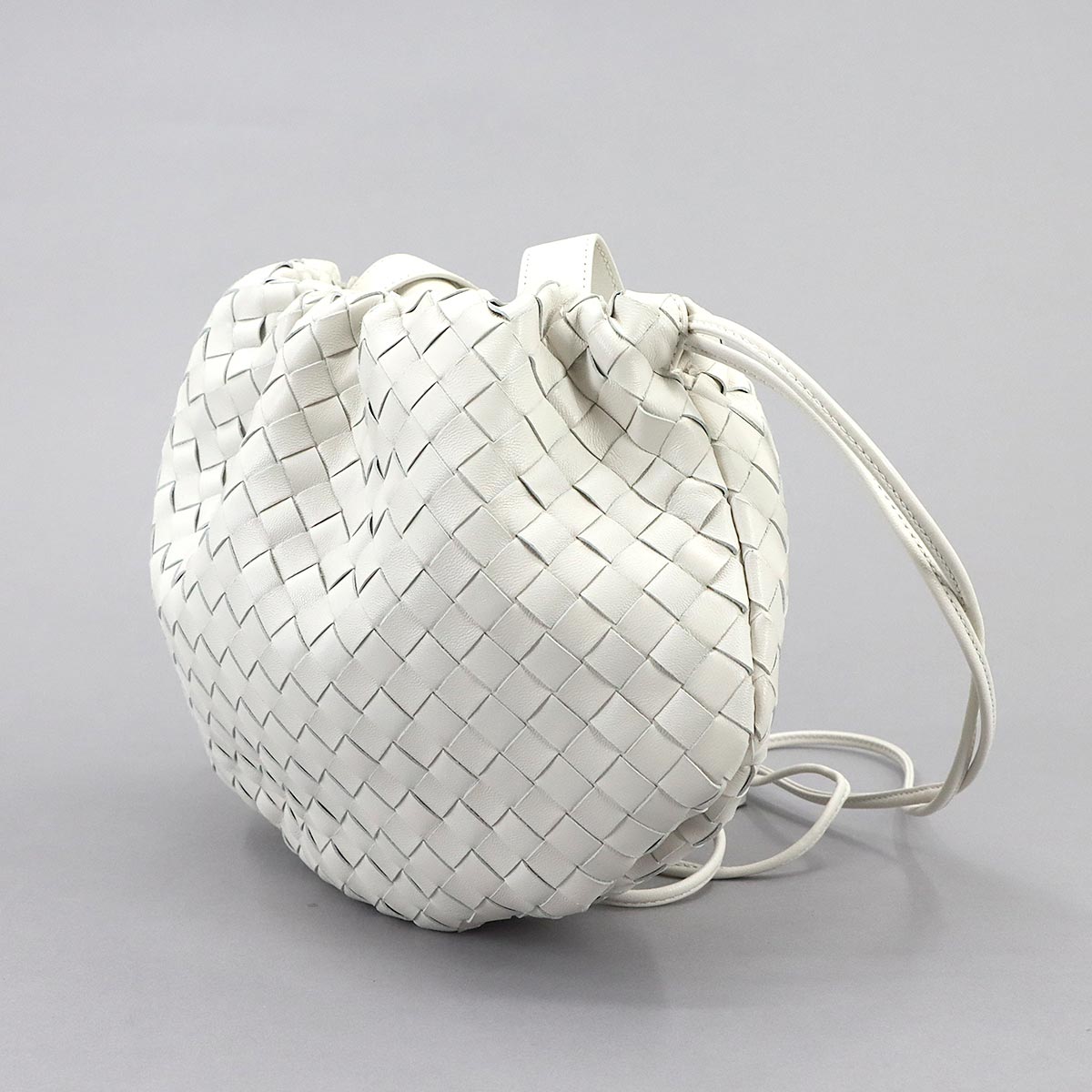 Intrecciato The Bulb Small Shoulder Bag 651811 White